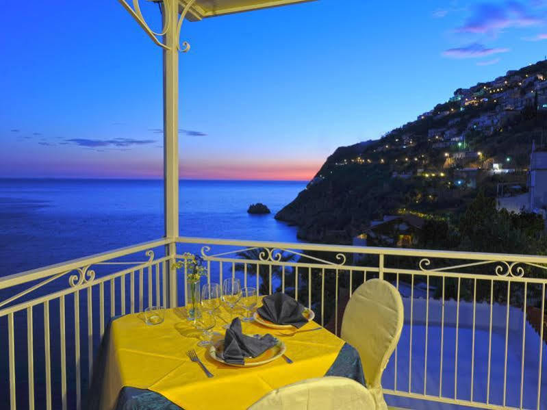 Hotel Torre Saracena Praiano Exteriér fotografie